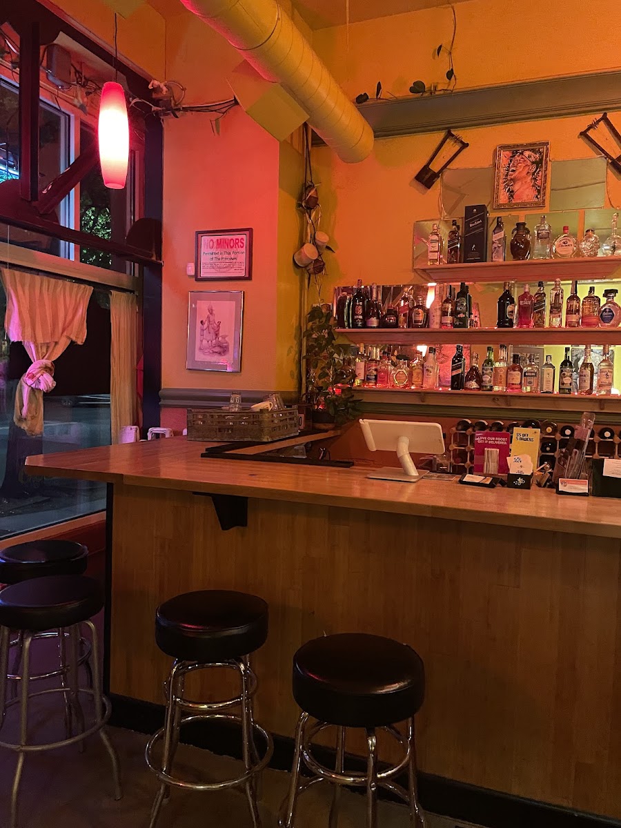 E'njoni Cafe